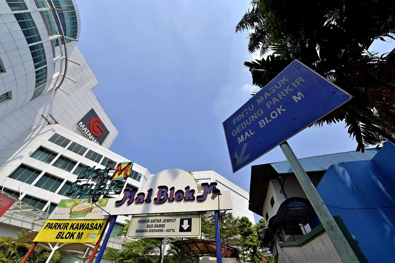 Whiz Hotel Falatehan Yakarta Exterior foto